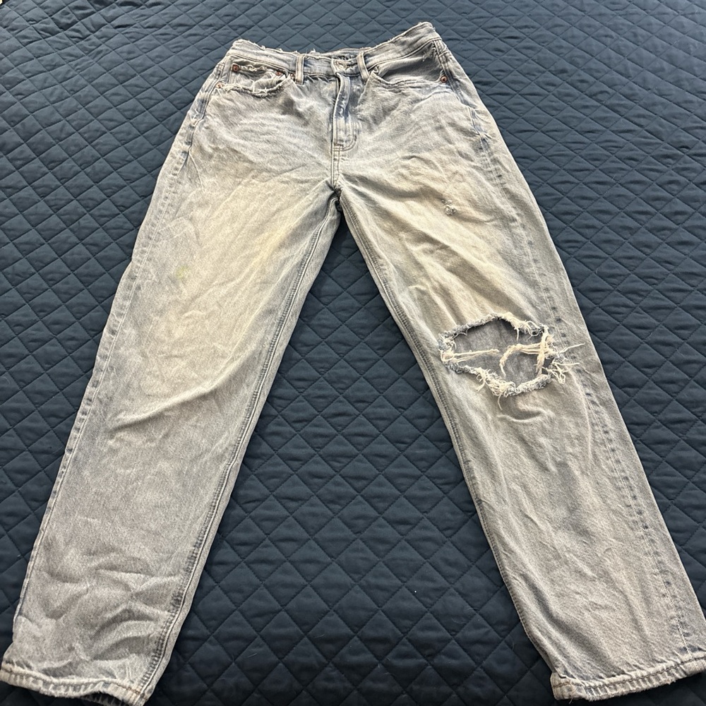 American Eagle Distressed Jeans